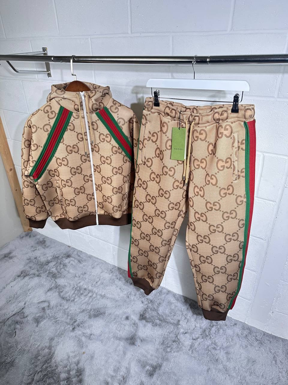 GUCCI TRACKSUIT