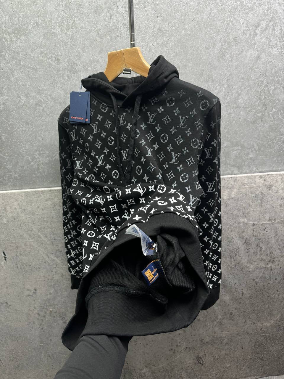 LV HOODIE