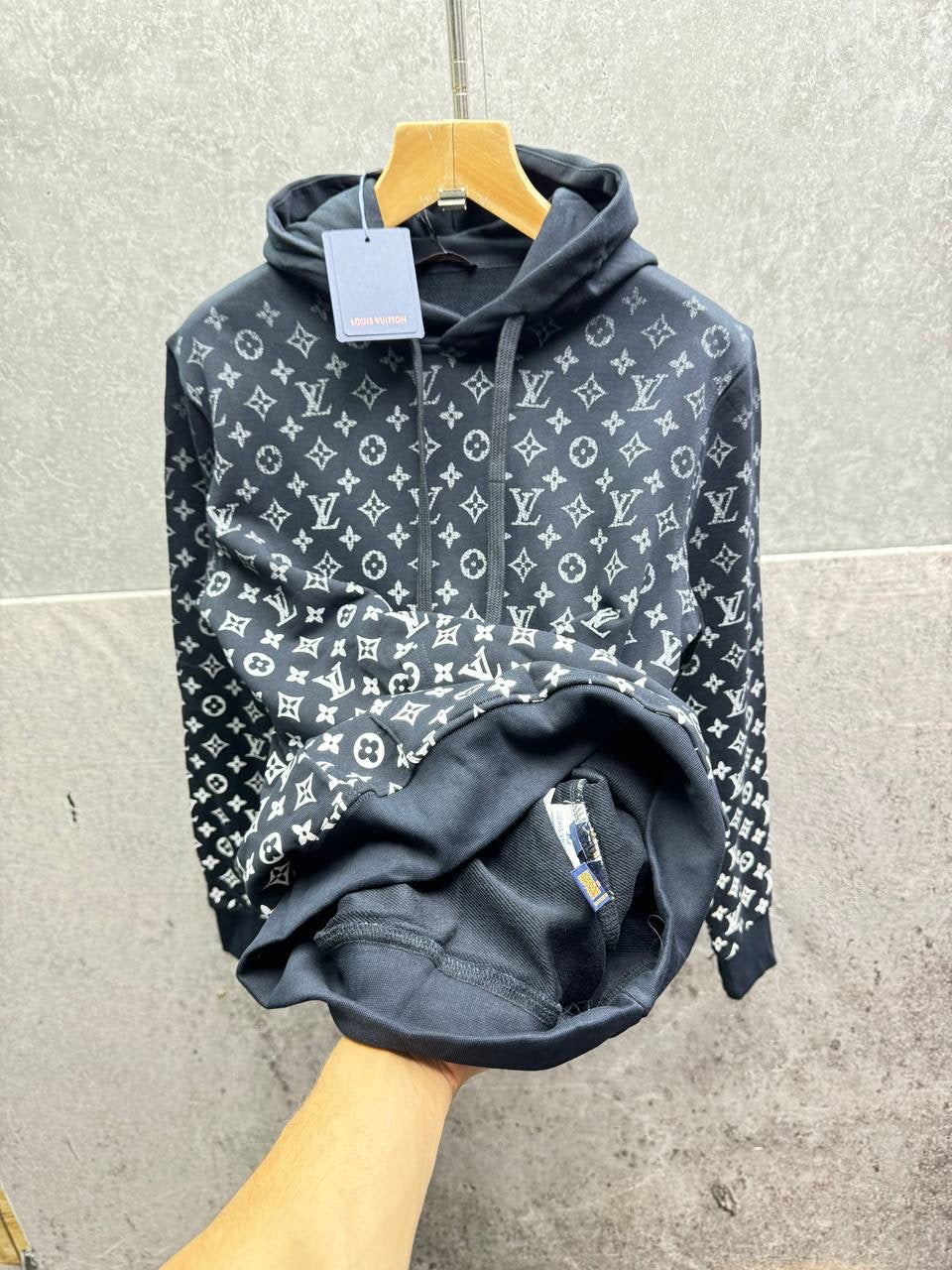 LV HOODIE